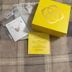Kendra Scott Gold Necklace with Elegant Design